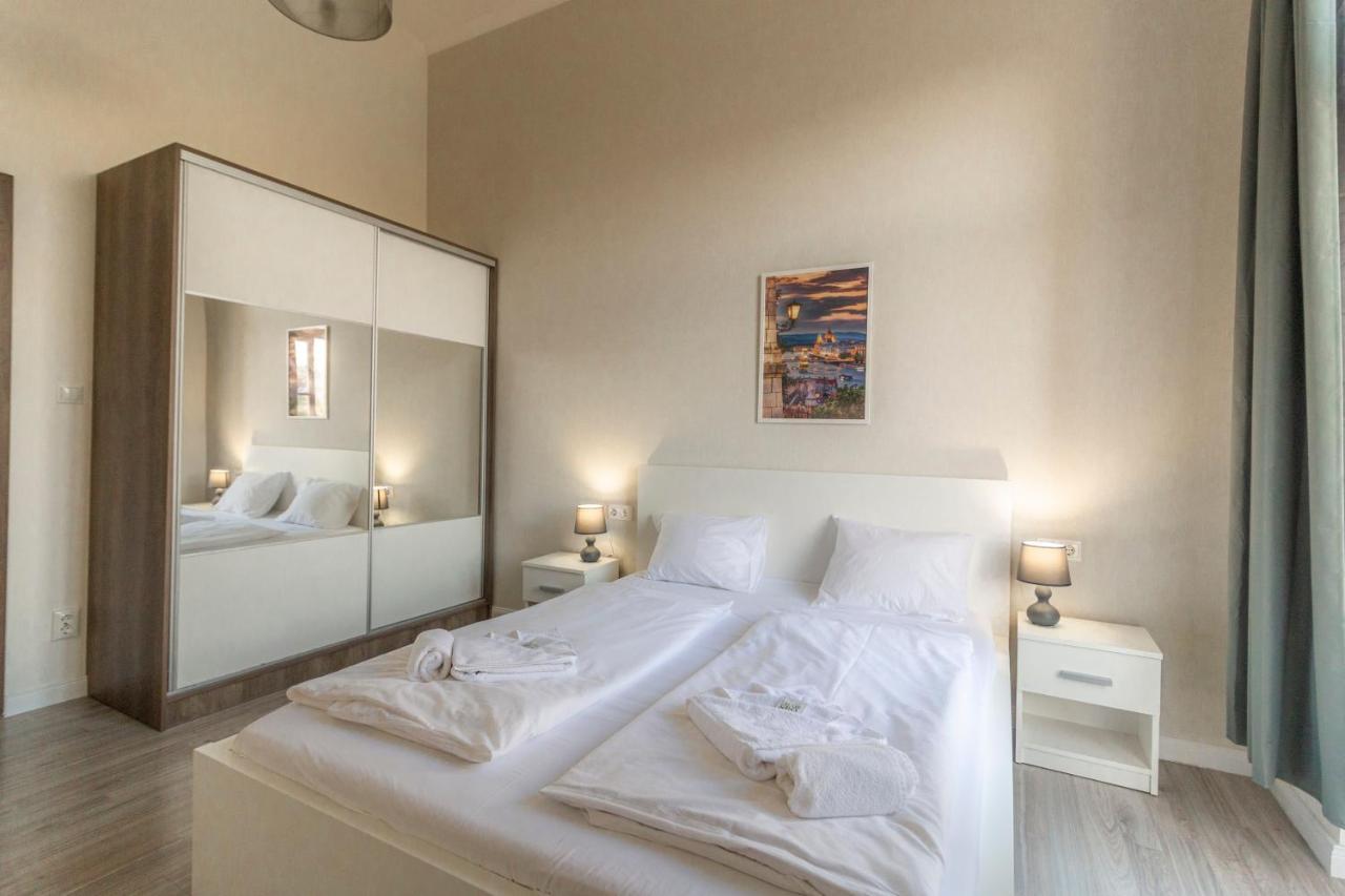 Panorama Apartments บูดาเปสต์ ภายนอก รูปภาพ