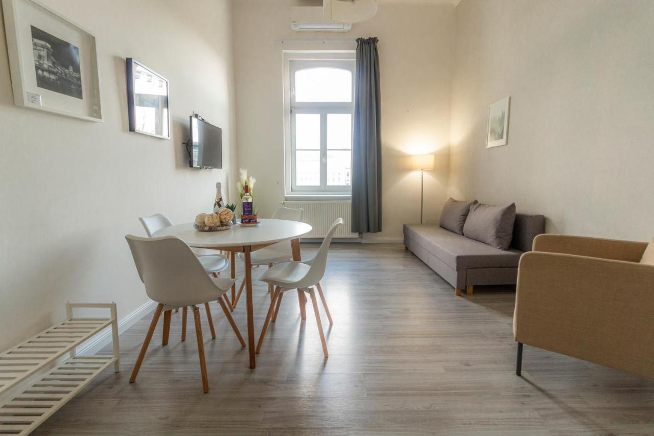 Panorama Apartments บูดาเปสต์ ภายนอก รูปภาพ